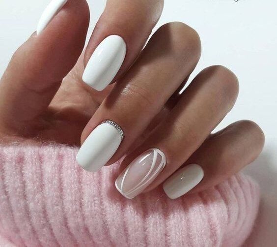 Matte French nails
